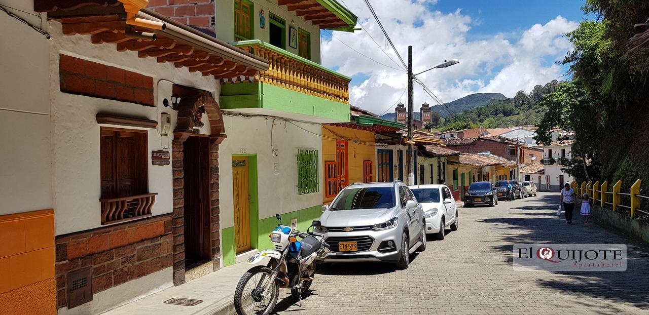 El Quijote Apartahotel Jericoc  Buitenkant foto